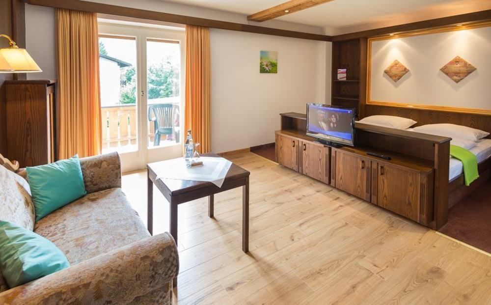 Hotel-Restaurant Zum Hirschhaus Inklusiv Chiemgaukarte Ruhpolding Luaran gambar